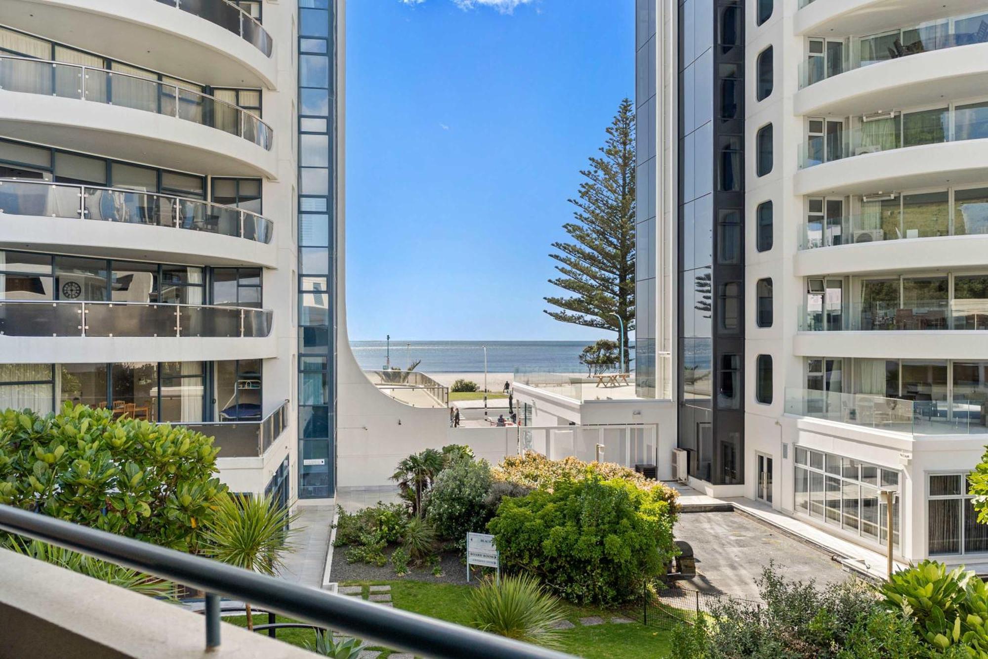 Beach Side Bliss - Oceanside Mount Maunganui Eksteriør bilde